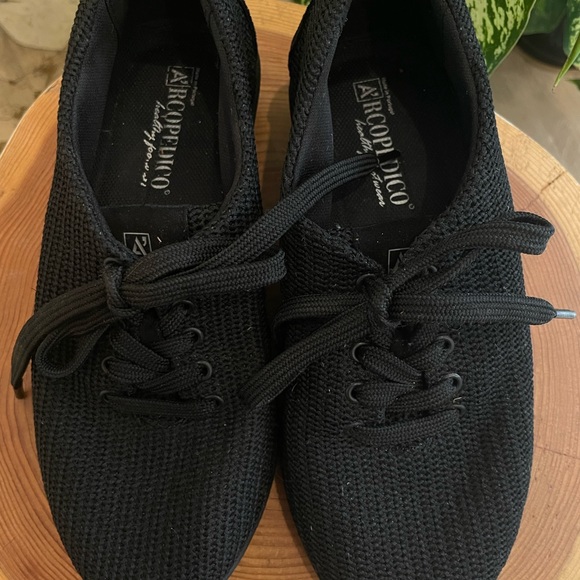 Arcopedico LS Shoes - Picture 3 of 3